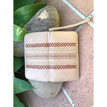 Load image into Gallery viewer, Arwen Clutch. - Unique Imports brought to you by Pablo &amp; Kerrie Wijaya
