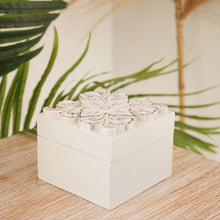 Load image into Gallery viewer, Hand carved whitewash trinket boxes . - Unique Imports