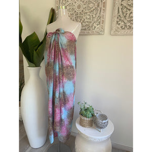Sarong dress paisley. - Unique Imports brought to you by Pablo & Kerrie Wijaya