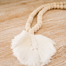 Load image into Gallery viewer, Natural Macrame Leaf Beaded Necklace