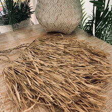 Load image into Gallery viewer, Seagrass raffia bag